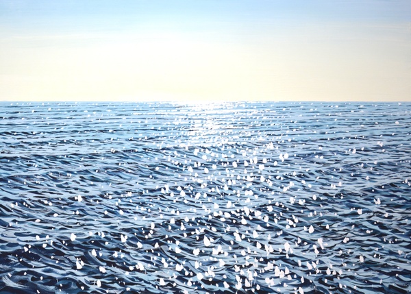 Ocean. Glare on the water 9