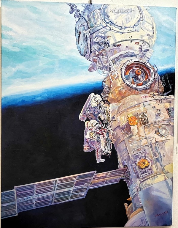 Walk. Space. Spaceships. Modern art.